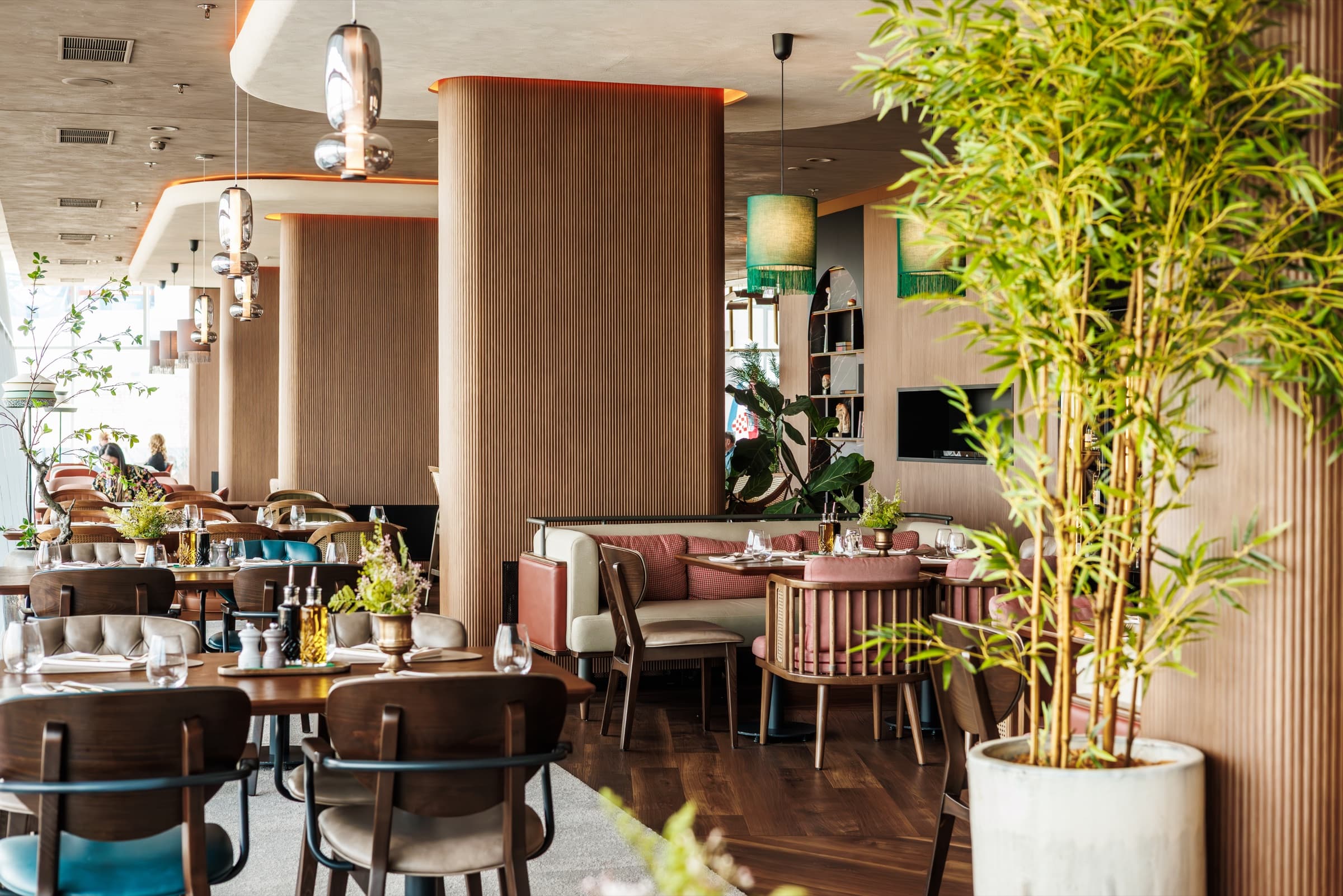 Interijer restorana Meandar