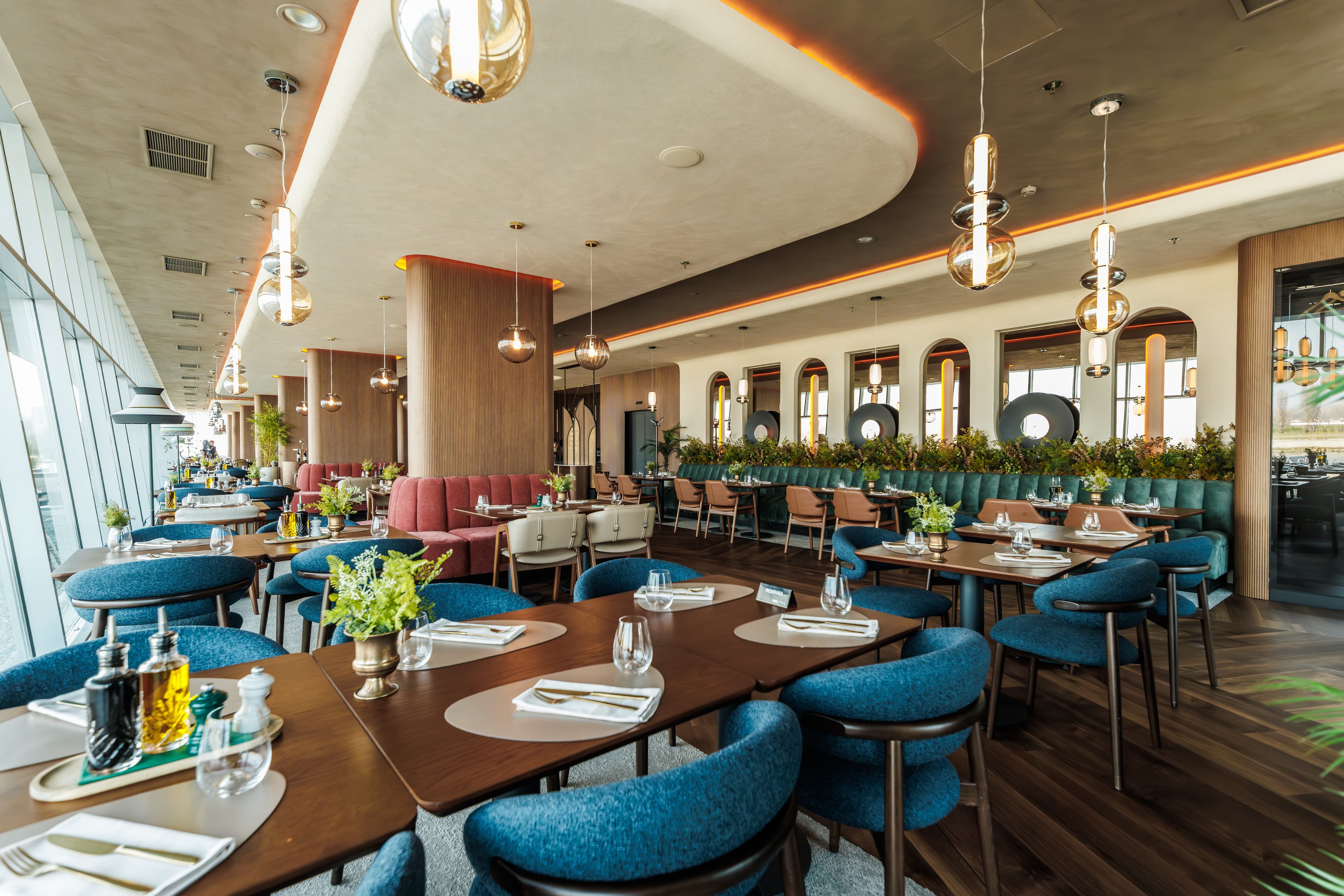 Interijer restorana Meandar